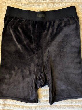 SKIMS Black Velour Bike Shorts Size L